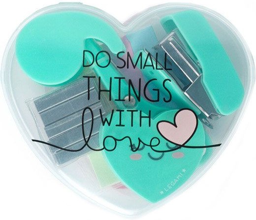 Ученически комплект Legami Do Small Things With Love Ученически комплект Legami Do Small Things With Love - 6 части -